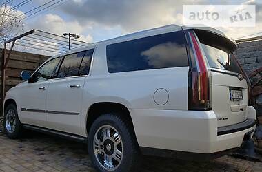 Внедорожник / Кроссовер Cadillac Escalade 2015 в Киеве