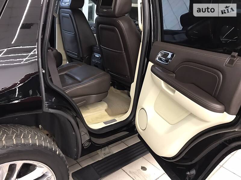 Внедорожник / Кроссовер Cadillac Escalade 2010 в Киеве