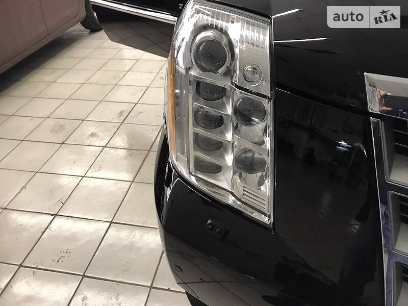 Внедорожник / Кроссовер Cadillac Escalade 2010 в Киеве