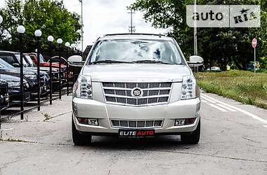 Внедорожник / Кроссовер Cadillac Escalade 2013 в Киеве