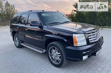 Внедорожник / Кроссовер Cadillac Escalade 2004 в Львове