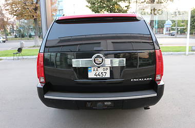 Позашляховик / Кросовер Cadillac Escalade 2008 в Києві