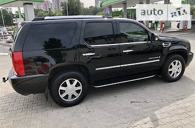 Позашляховик / Кросовер Cadillac Escalade 2008 в Києві