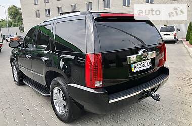 Позашляховик / Кросовер Cadillac Escalade 2008 в Києві