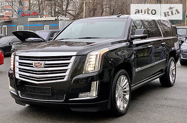 Внедорожник / Кроссовер Cadillac Escalade 2015 в Киеве