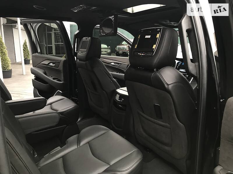 Внедорожник / Кроссовер Cadillac Escalade 2015 в Киеве