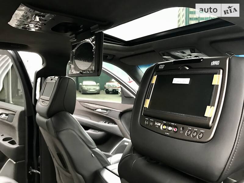 Внедорожник / Кроссовер Cadillac Escalade 2015 в Киеве