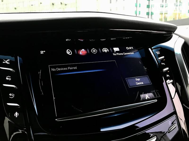 Внедорожник / Кроссовер Cadillac Escalade 2015 в Киеве