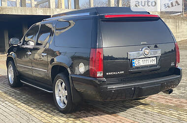 Внедорожник / Кроссовер Cadillac Escalade 2006 в Черновцах