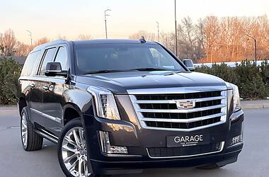 Внедорожник / Кроссовер Cadillac Escalade 2018 в Киеве