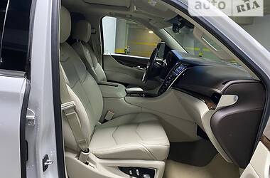 Внедорожник / Кроссовер Cadillac Escalade 2016 в Киеве