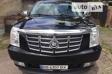 Внедорожник / Кроссовер Cadillac Escalade 2010 в Черновцах