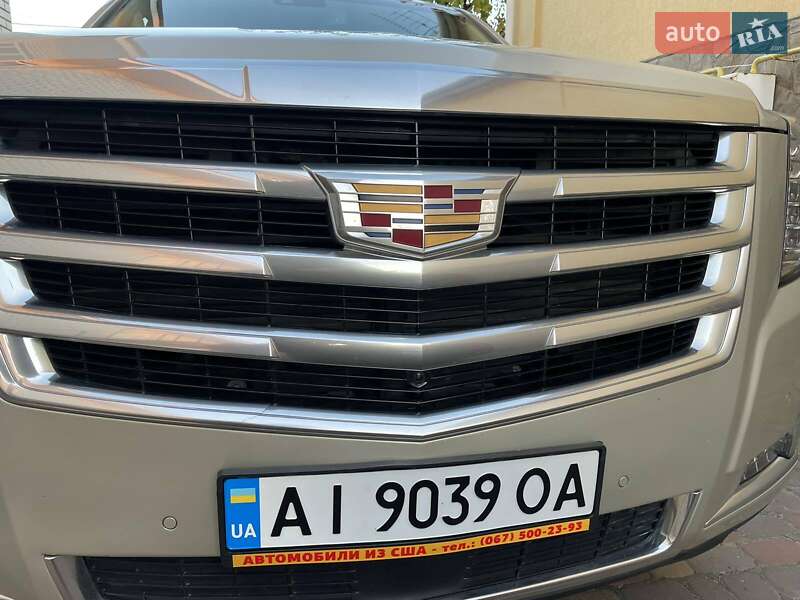 Внедорожник / Кроссовер Cadillac Escalade 2016 в Киеве