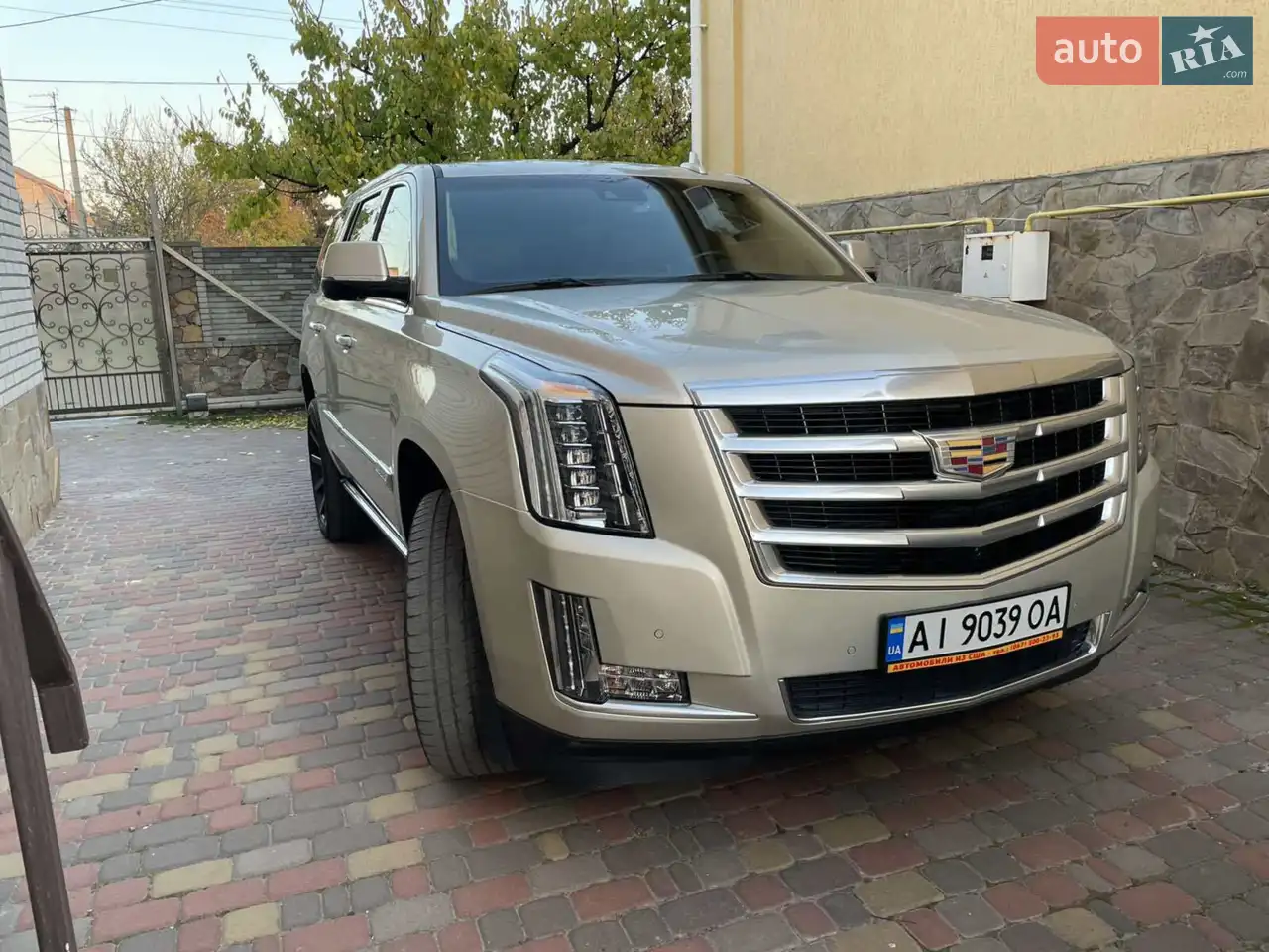 2017 Cadillac Escalade - мініатюра 25