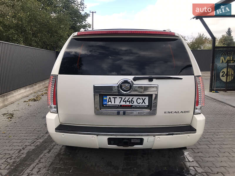 Внедорожник / Кроссовер Cadillac Escalade 2007 в Косове фото 3 Внедорожник / Кроссовер Cadillac Escalade 2007 в Косове