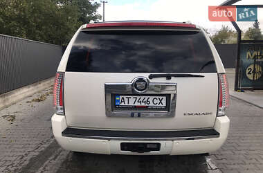Внедорожник / Кроссовер Cadillac Escalade 2007 в 