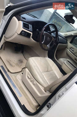 Внедорожник / Кроссовер Cadillac Escalade 2007 в 