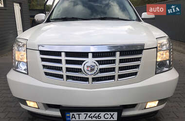 Внедорожник / Кроссовер Cadillac Escalade 2007 в 