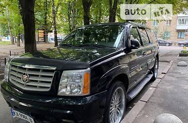 Внедорожник / Кроссовер Cadillac Escalade 2003 в 