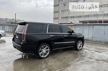 Позашляховик / Кросовер Cadillac Escalade 2016 в Києві