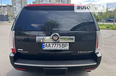 Внедорожник / Кроссовер Cadillac Escalade 2012 в Киеве