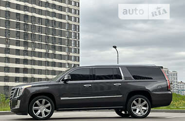 Внедорожник / Кроссовер Cadillac Escalade 2016 в 