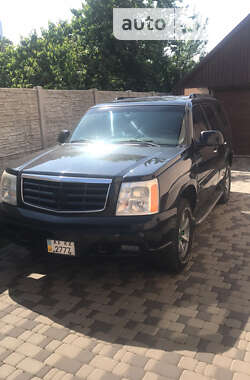 Внедорожник / Кроссовер Cadillac Escalade 2002 в 
