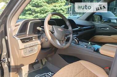 Позашляховик / Кросовер Cadillac Escalade 2023 в 