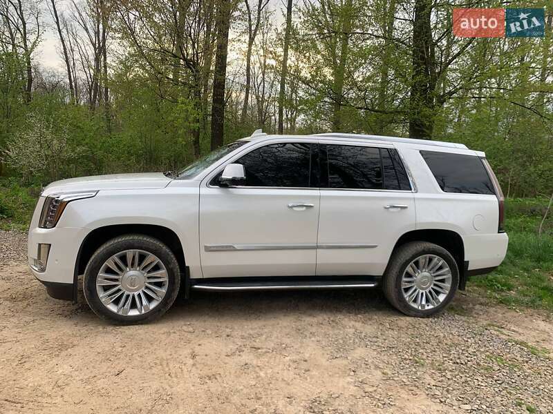 Внедорожник / Кроссовер Cadillac Escalade 2019 в Виннице
