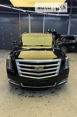 Внедорожник / Кроссовер Cadillac Escalade 2015 в Черновцах