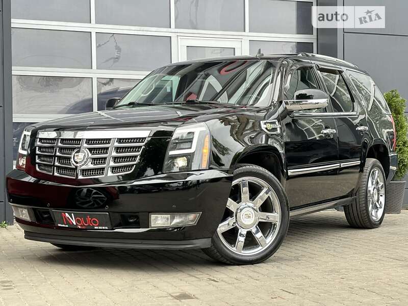 Стоковые фотографии по запросу Cadillac escalade