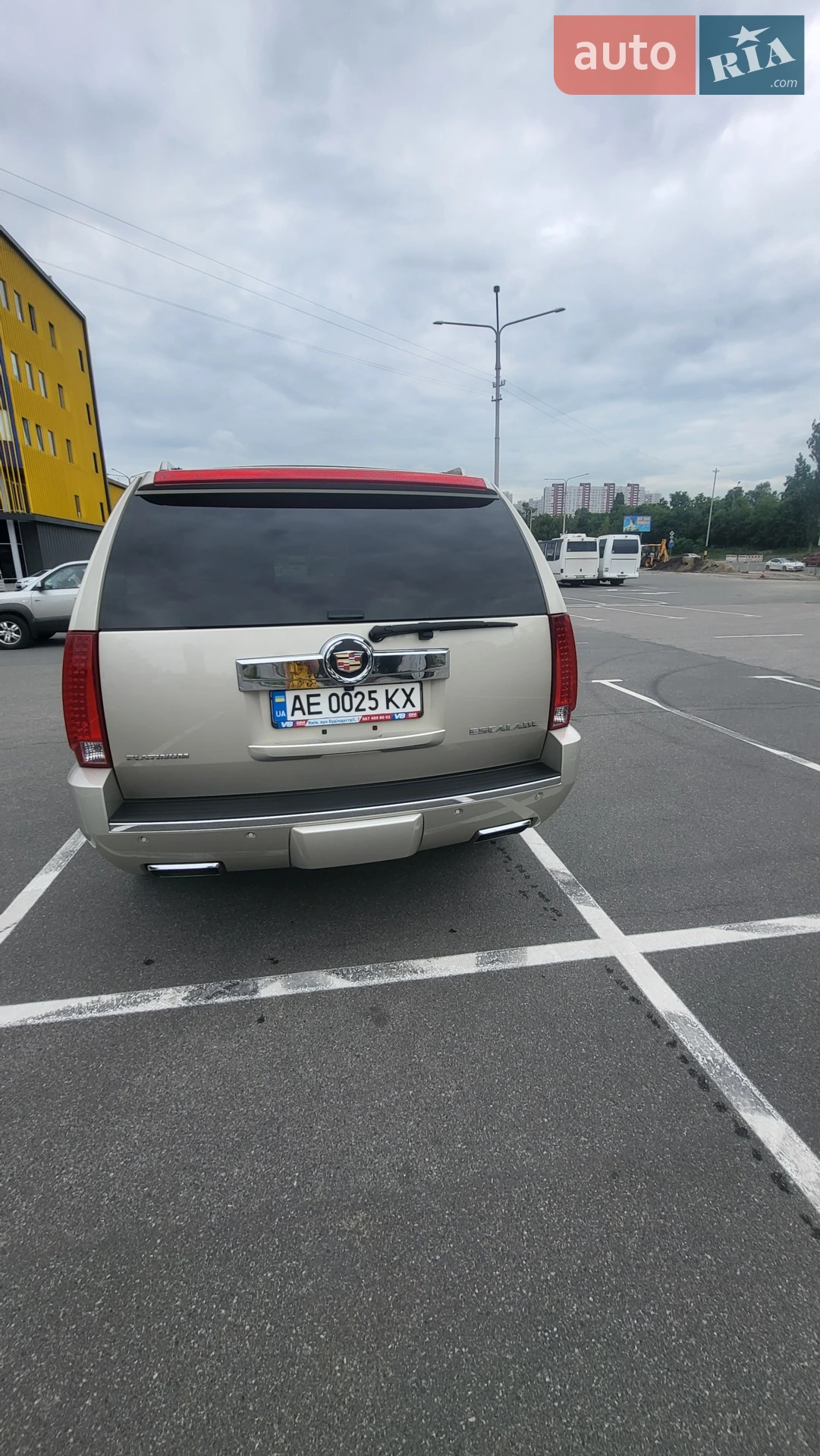 2013 Cadillac Escalade - мініатюра 16