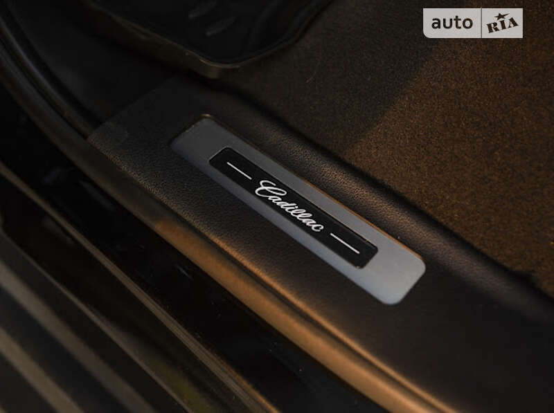 Позашляховик / Кросовер Cadillac Escalade 2019 в Івано-Франківську фото 28 Позашляховик / Кросовер Cadillac Escalade 2019 в Івано-Франківську