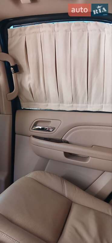 Внедорожник / Кроссовер Cadillac Escalade 2011 в Косове