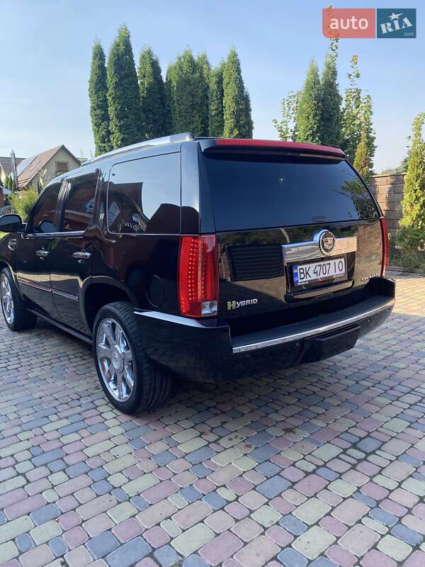 Внедорожник / Кроссовер Cadillac Escalade 2010 в Ровно фото 10 Внедорожник / Кроссовер Cadillac Escalade 2010 в Ровно