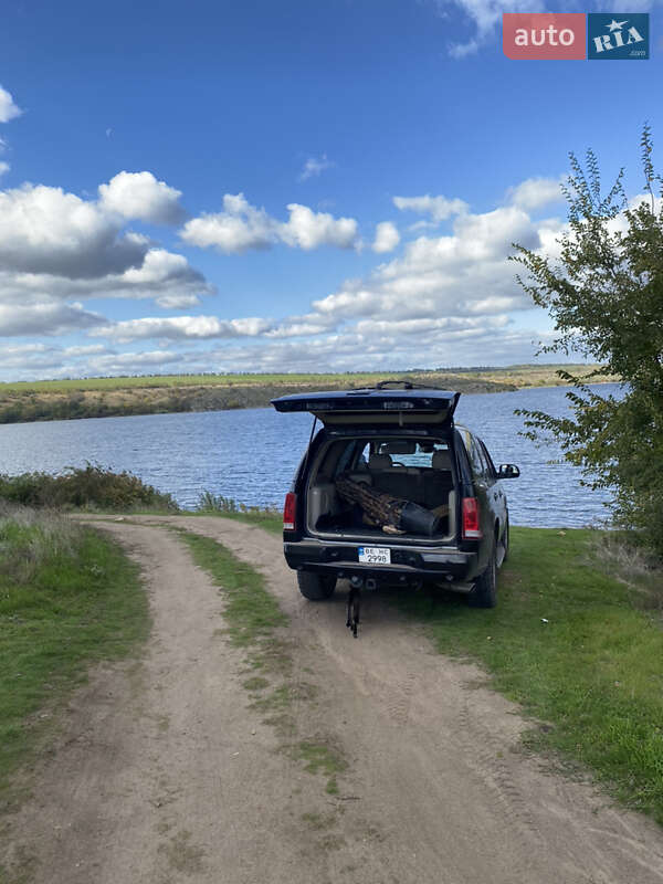 Позашляховик / Кросовер Cadillac Escalade 2004 в Южноукраїнську