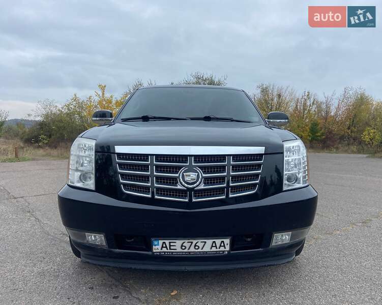 Позашляховик / Кросовер Cadillac Escalade 2008 в Кривому Розі