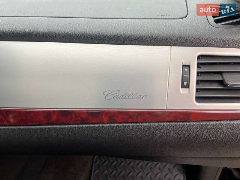 Позашляховик / Кросовер Cadillac Escalade 2008 в Кривому Розі