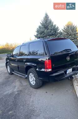 Внедорожник / Кроссовер Cadillac Escalade 2004 в Южноукраинске