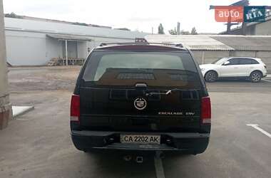 Внедорожник / Кроссовер Cadillac Escalade 2006 в 