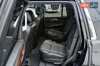 Позашляховик / Кросовер Cadillac Escalade 2014 в Петропавлівській Борщагівці
