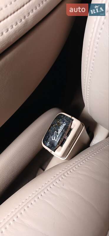 Внедорожник / Кроссовер Cadillac Escalade 2011 в Косове