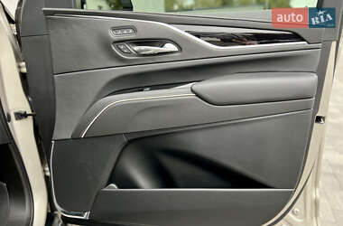 Внедорожник / Кроссовер Cadillac Escalade 2020 в 