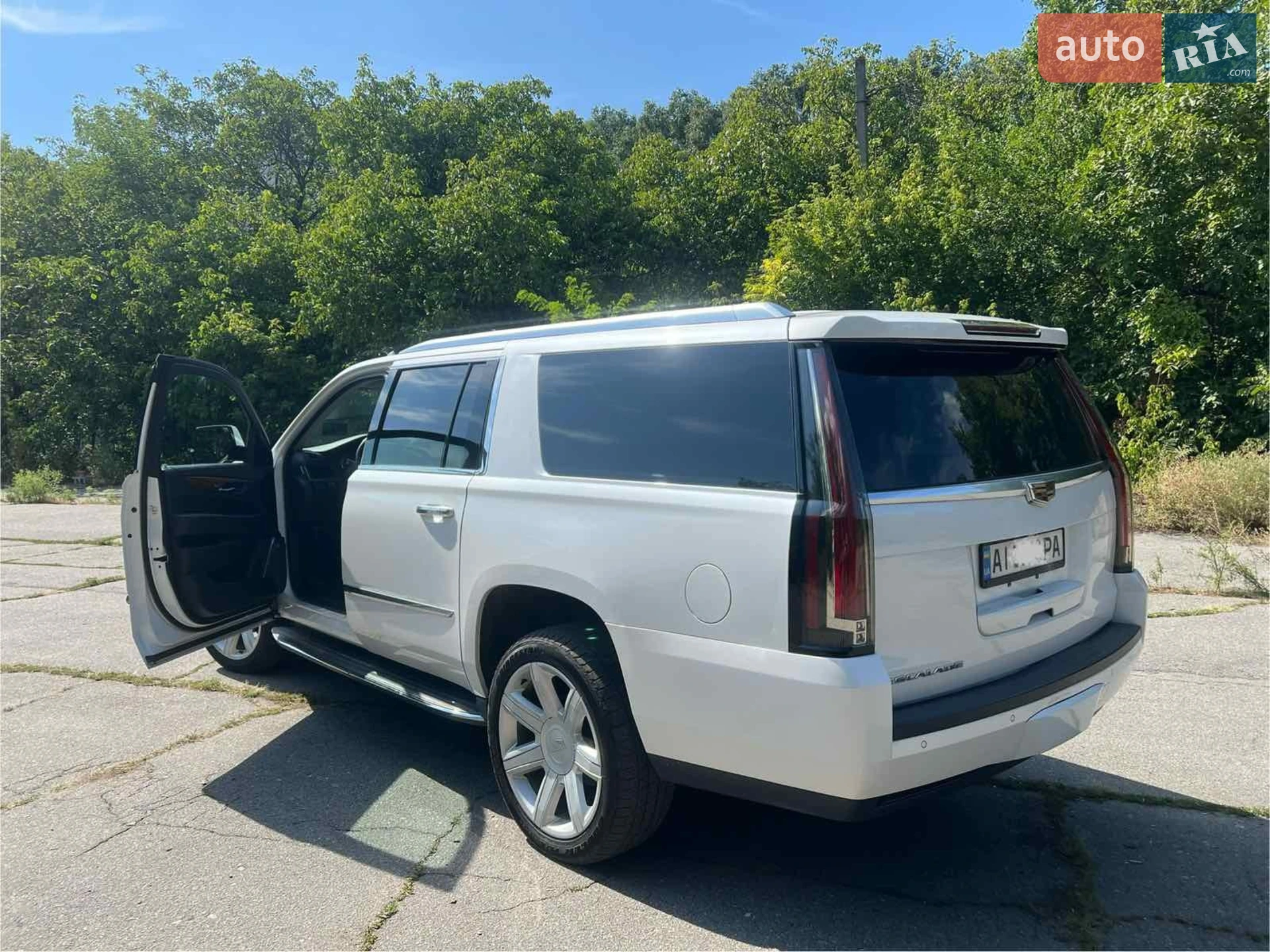 2016 Cadillac Escalade - мініатюра 20