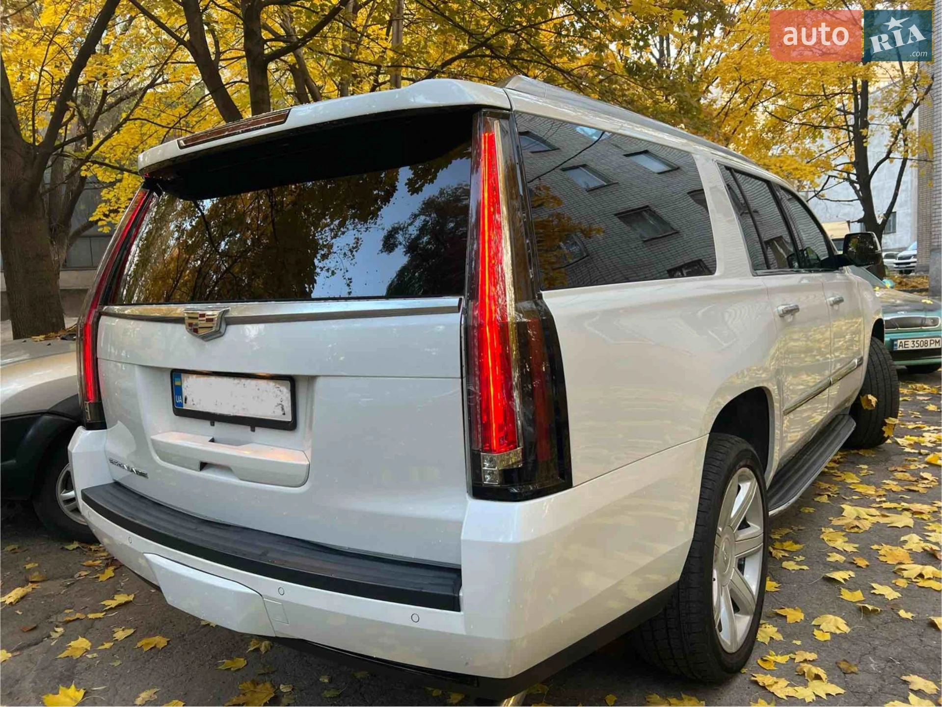 2016 Cadillac Escalade - мініатюра 29