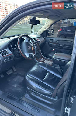 Внедорожник / Кроссовер Cadillac Escalade 2008 в 