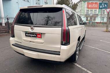 Позашляховик / Кросовер Cadillac Escalade 2014 в Києві