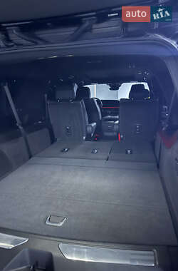 Универсал Cadillac Escalade 2023 в 