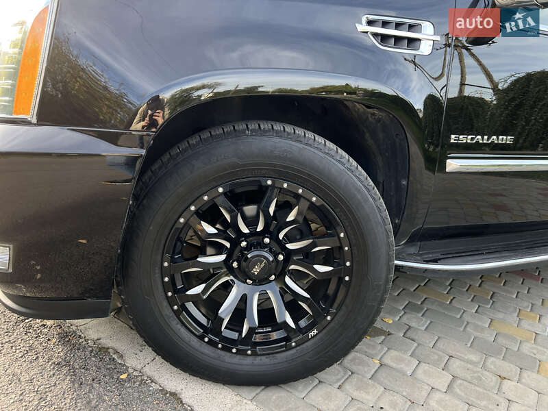 Внедорожник / Кроссовер Cadillac Escalade 2013 в Днепре фото 6 Внедорожник / Кроссовер Cadillac Escalade 2013 в Днепре