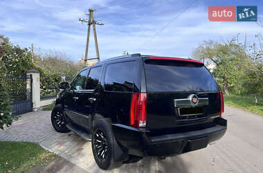 Внедорожник / Кроссовер Cadillac Escalade 2013 в 